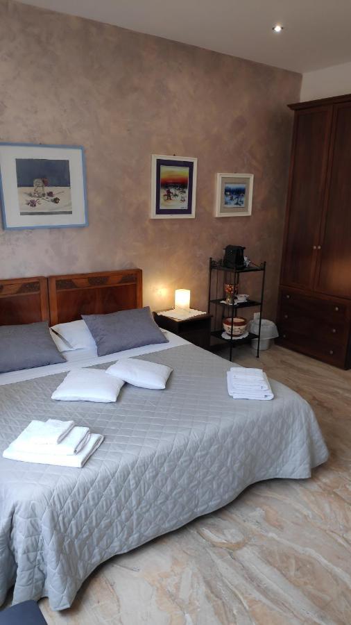 Bed&Breakfast CENTRALE Bologna Exterior foto