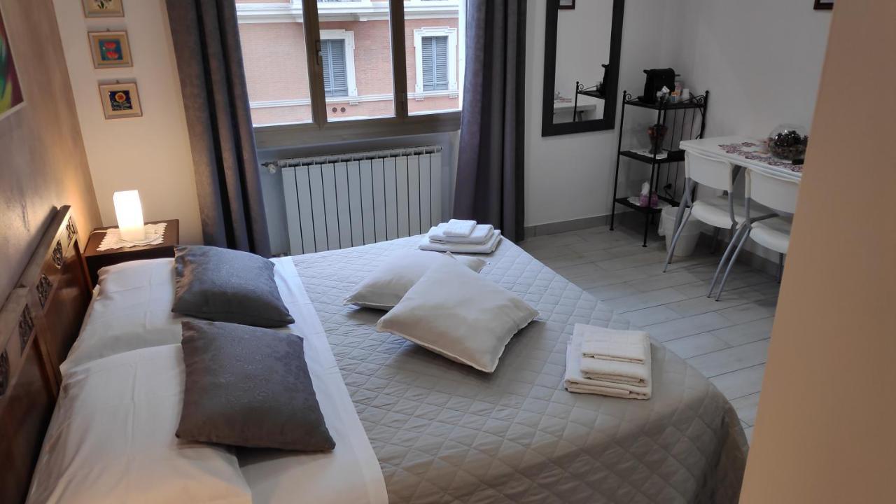 Bed&Breakfast CENTRALE Bologna Exterior foto