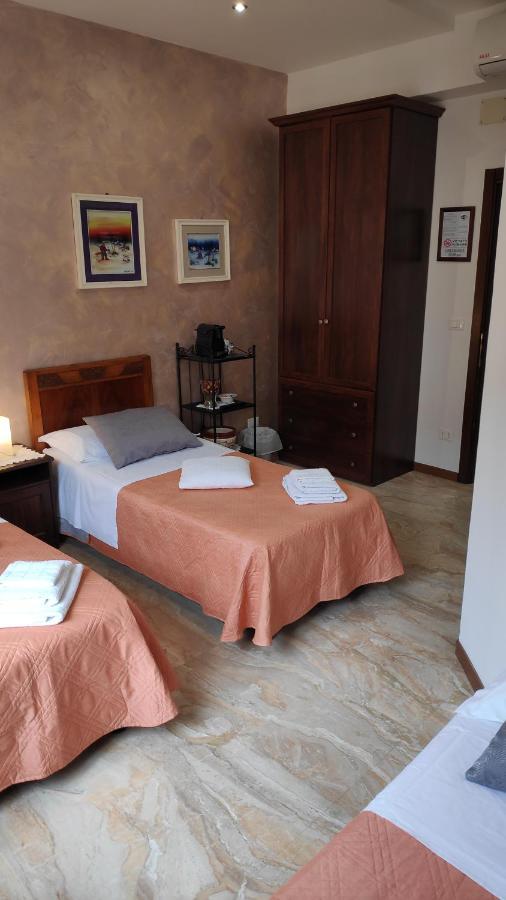 Bed&Breakfast CENTRALE Bologna Exterior foto